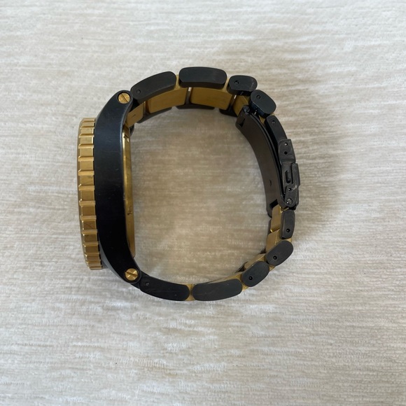 NIXON Watch Mens 51-30 CHRONO Gunmetal & Gold A083-595 A083595 51 MM - Picture 3 of 3